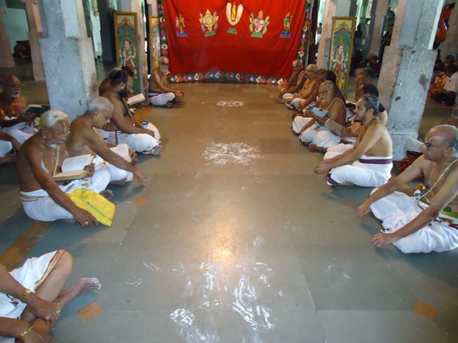Thoopul Swami Desikan THirunakshatram day 2 Nadathur Ammal Kalaskshepa Goshti 2014 03