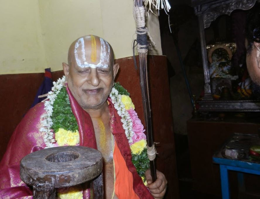 Vaduvur Sri Kothandaramaswamy Sri Mushnam Andavan Mangalasasanam