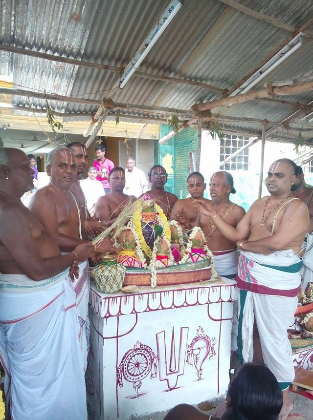 Villupuram Ongur Sri Lakshmi Narayana Perumal Mahasamprokshanm 3  kaala poojai 2014  08