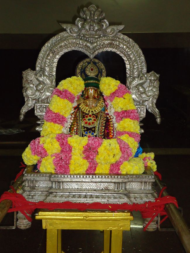 aathivan sadagopar and 44th azhagiyasingar (2)