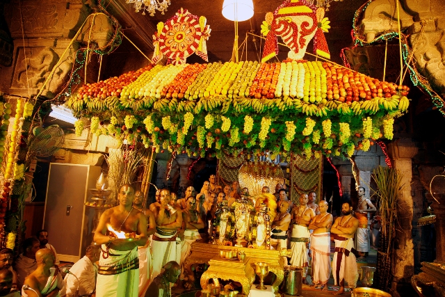 fruits-decorations-inside-srivari-temple