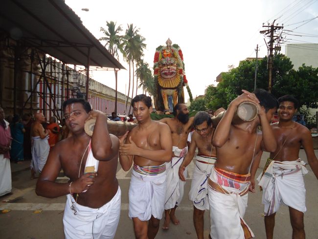 29th oct 14 simha vaahanam srirangam poundrigapuram ashram swami desikan (10)