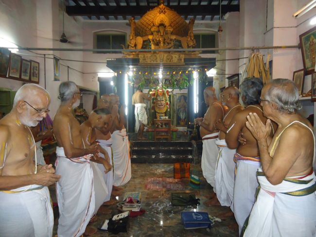 29th oct 14 simha vaahanam srirangam poundrigapuram ashram swami desikan (38)