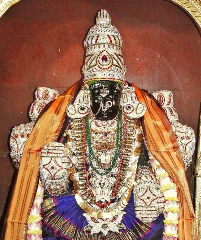 Chembur Sri Prahaladavaradhan Sannadhi Ahobila Mutt Navarathiri Utsavam5