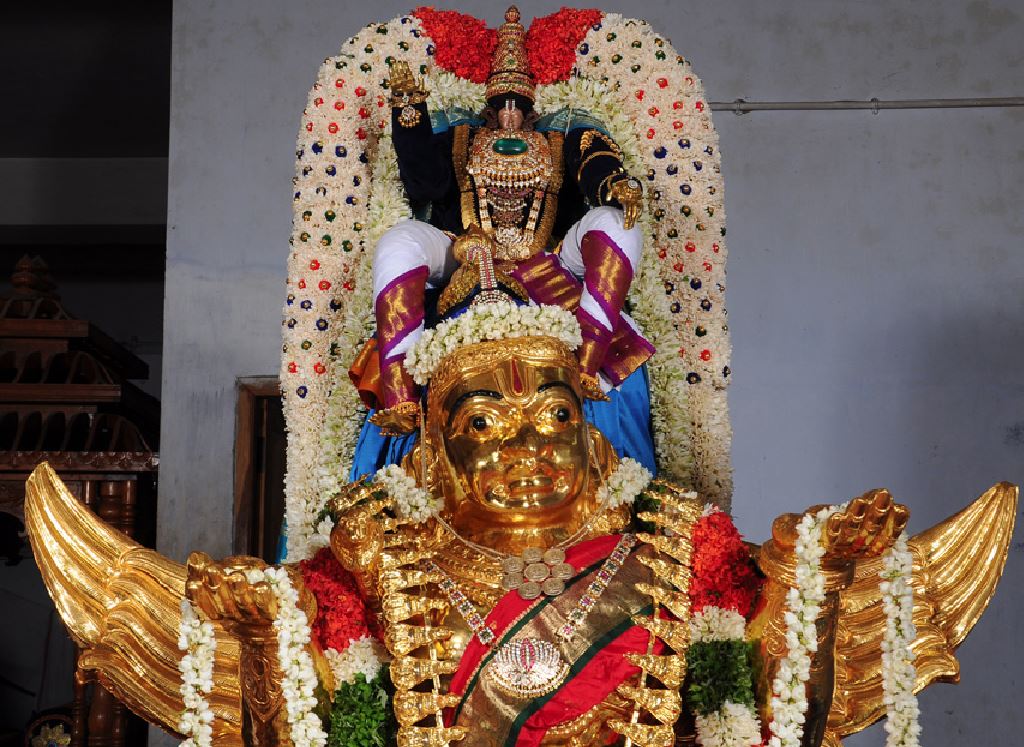 Gunaseelam Prasanna Venkatesa Perumal Temple Garuda Sevai