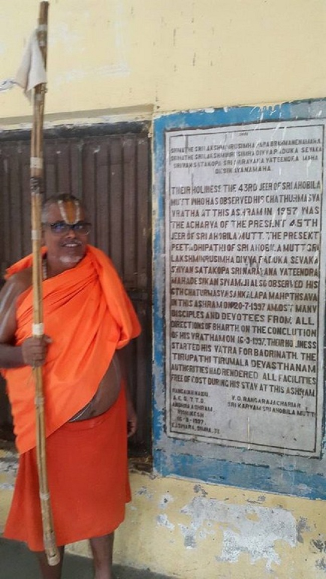 HH 46th Srimath Azhagiyasingar Mangalasasanam At Srinivasa Perumal Temple Rishikesh23