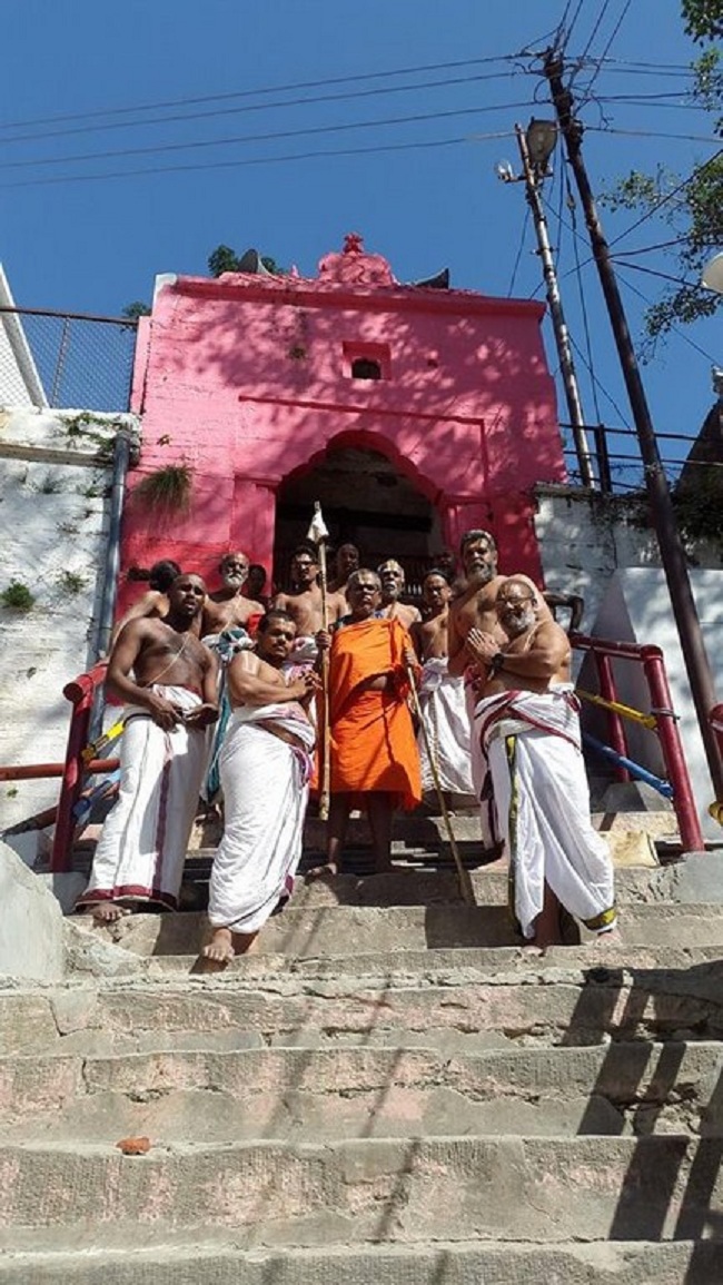 HH 46th Srimath Azhagiyasingar Mangalasasanam At Thirukkandam(Devaprayag)30