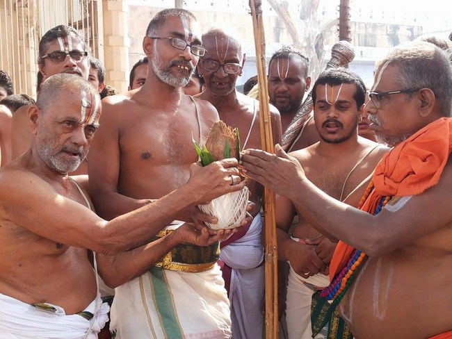 HH 46th Srimath Azhagiyasingar Mangalasasanam At Vrindavan Sri Ranganatha Perumal Temple18