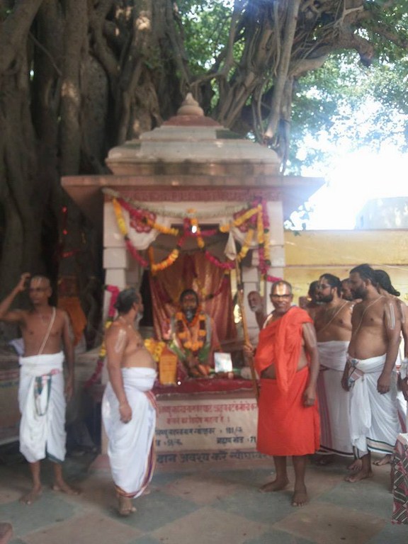 HH 46th Srimath Azhagiyasingar Vijaya Yathirai To Naimisaranyam27