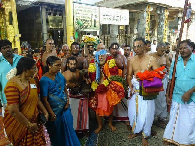 HH Srimushnam Andavan Mangalasasanam At Thiruchanoor Sri Padmavathi Thayar temple5