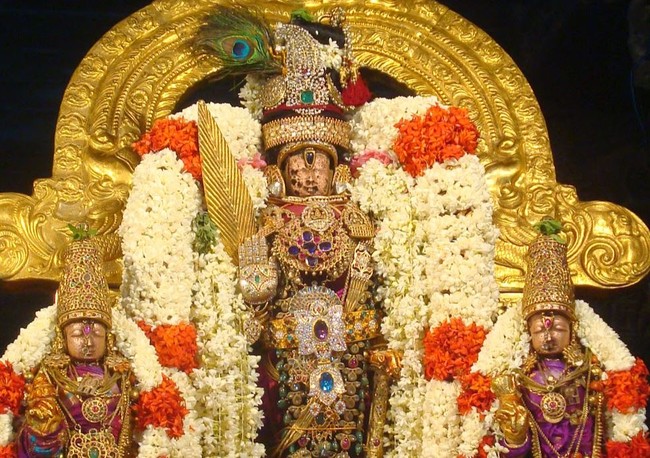 Kanchi Sri Perundhevi Thayar Navarathri UTsavam day 6 2014 25