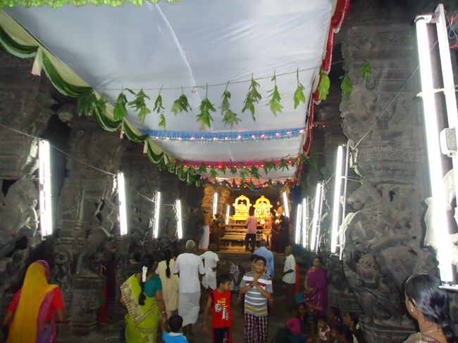Kanchi Sri Perundhevi Thayar Navarathri Utsavam day 7 2014 08