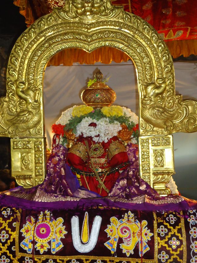 Kanchi Sri Perundhevi Thayar Navarathri Utsavam day 7 2014 24