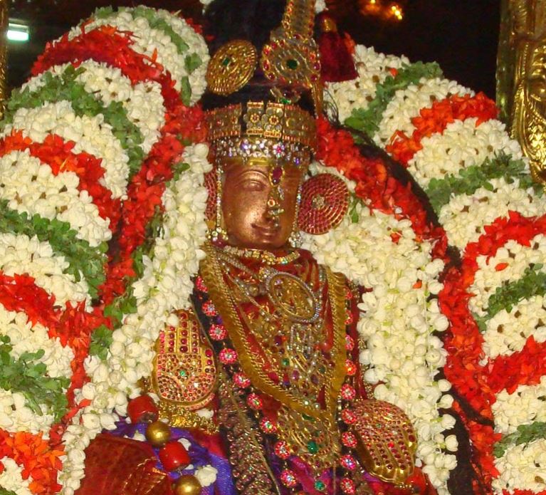 Kanchi Sri Varadaraja Perumal Temple Navarathri UTsavam day 5  2014 06
