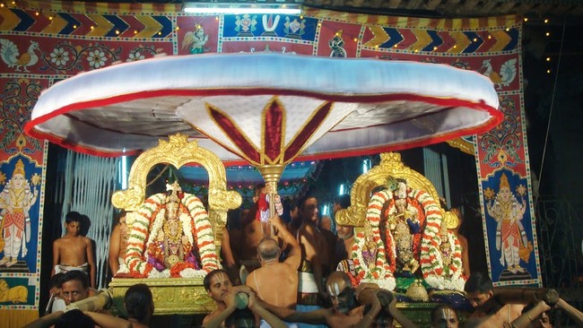 Kanchi Sri Varadaraja Perumal Temple Navarathri UTsavam day 5  2014 24