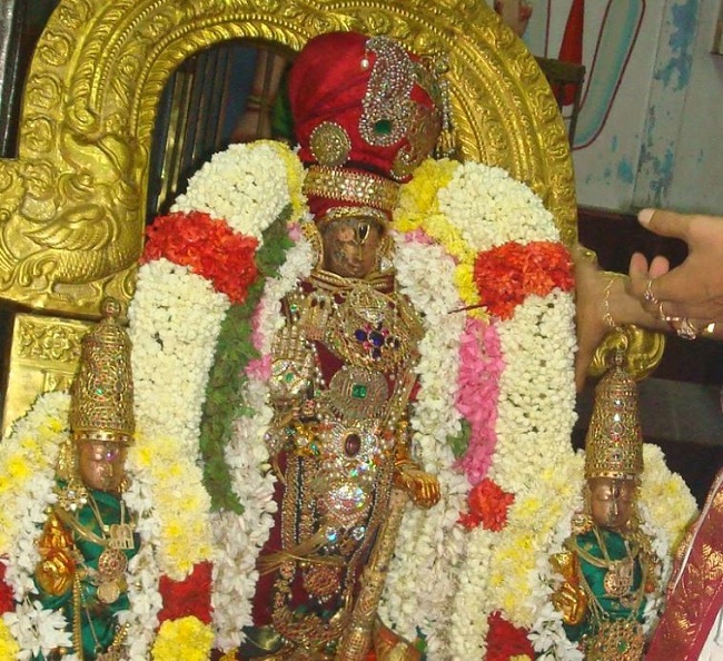 Kanchi Sri Varadaraja perumal kovil Navarathri utsavam day 3 2014 02