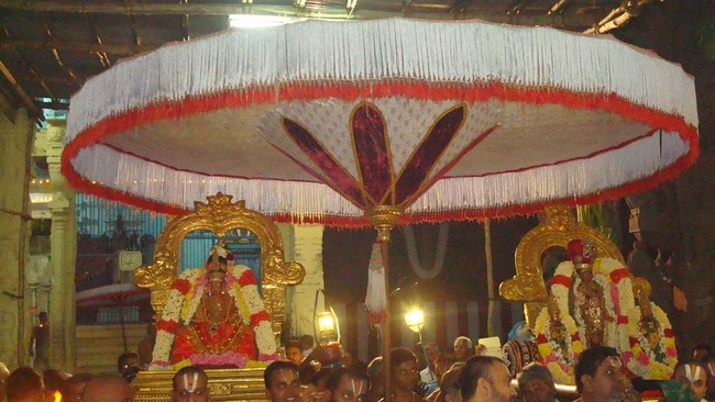 Kanchi Sri Varadaraja perumal kovil Navarathri utsavam day 3 2014 12