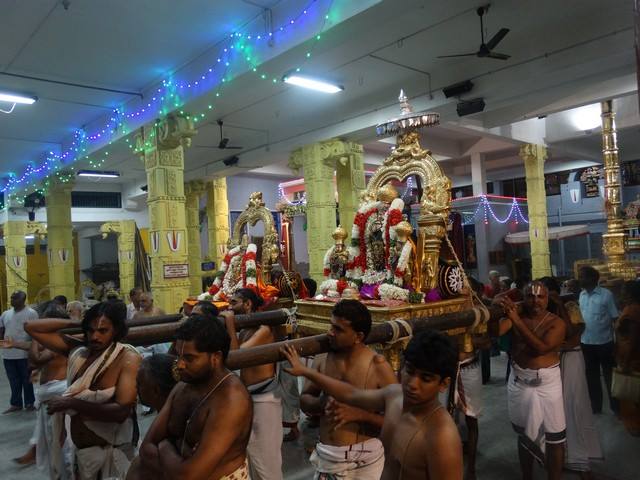 Mylapore SVDD Sri Srinivasa Perumal Temple Navarathri Uthsavam Day 8  02-10-2014  02