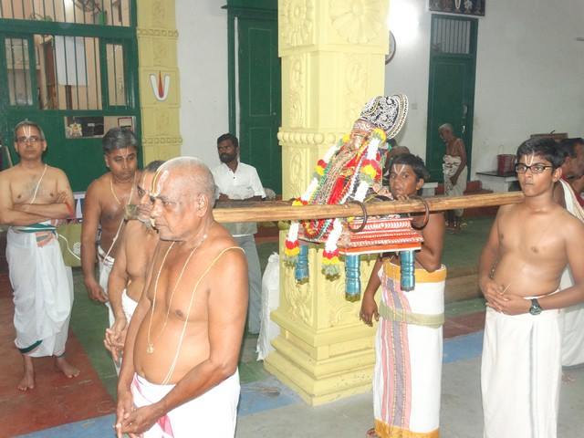 Mylapore SVDD Sri Srinivasa Perumal Temple Navarathri Uthsavam Day 8  02-10-2014  13