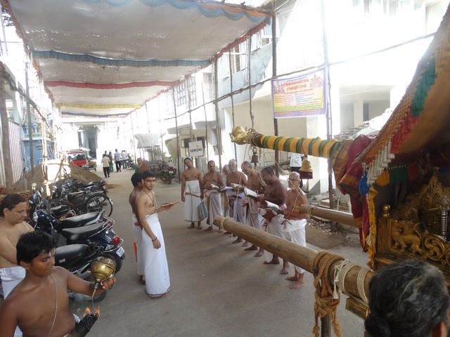 Mylapore SVDD Sri Srinivasa Perumal Temple Swami Desikani Uthsavam Day 7 Morning 01-10-2014  12