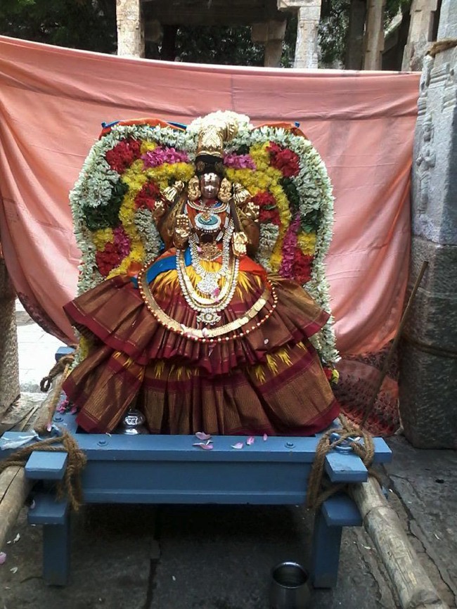 Namakkal Narasimhaswami Temple Navarathri UTsavam day 1 2014--01