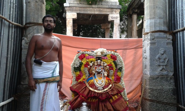 Namakkal Narasimhaswami Temple Navarathri UTsavam day 1 2014--07