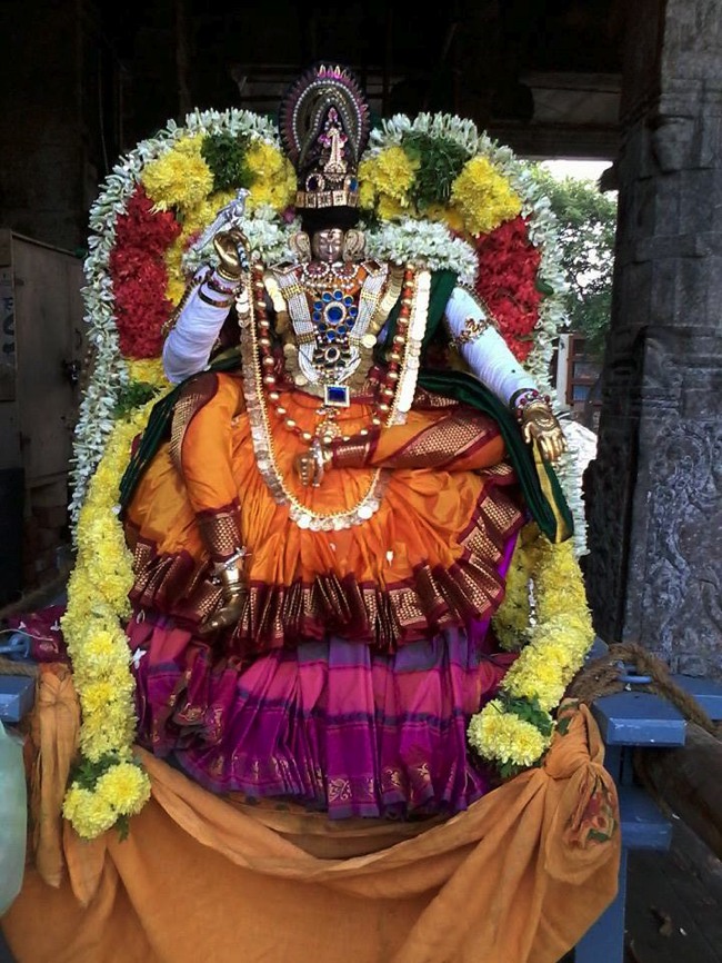 Namakkal Narasimhaswami Temple Navarathri UTsavam day 3 2014--01