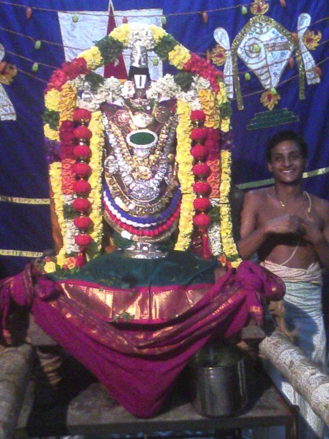 Namakkal Narasimhaswami Temple Navarathri UTsavam day 4 2014--00