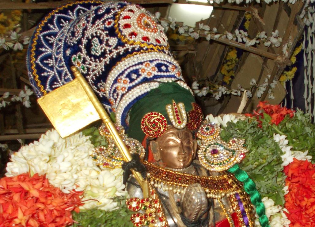 Sri Adhivan Satakopan Alum Pallaku