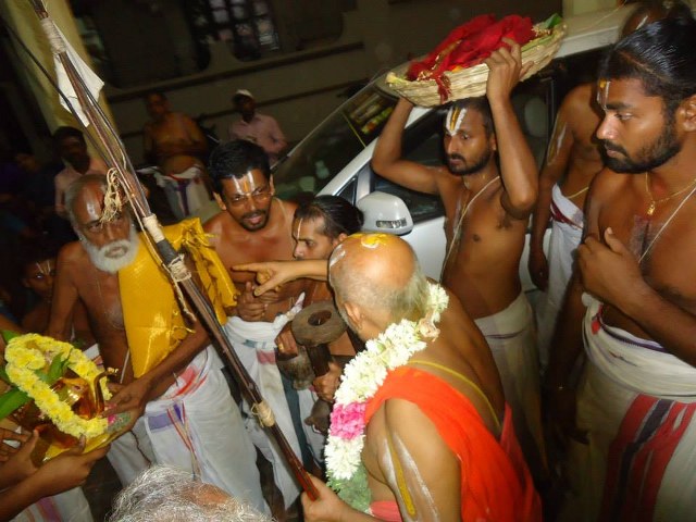 Srimushnam Andavan Mangalasasanam at Nagai Soundararaja PErumal Temple 2014 05