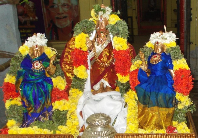 Srirangam THirukurallapan Sannadhi Sravana THirumanjanam  2014--07