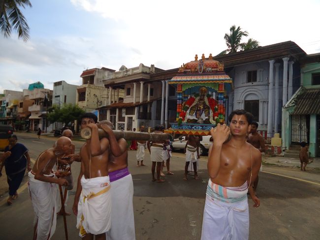 Srirangam poundrigapuram desikan 1st day utsavam (44)
