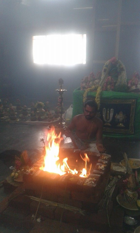 Thanthoni Malai Sri Kalyana Venkataramanaswamy Temple Mandalabisheka Poorthi 2014  10