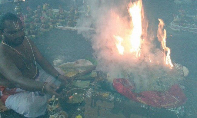 Thanthoni Malai Sri Kalyana Venkataramanaswamy Temple Mandalabisheka Poorthi 2014  20