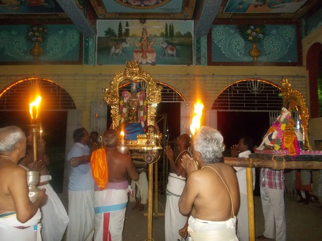 Therazhundur Sri Amaruviappan & Swami Desikan  Theppotsavam   2014 10