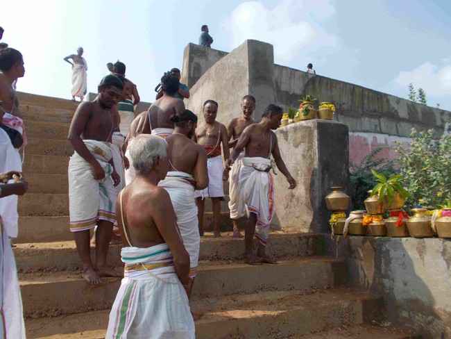Thirukannamangai Swami Desikan Thirunakshatra utsavam Satrumurai Fetching water from kaveri 2014 06