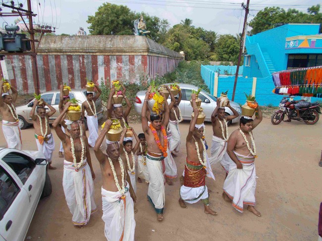 Thirukannamangai Swami Desikan Thirunakshatra utsavam Satrumurai Fetching water from kaveri 2014 17
