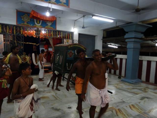 Thiruvallur Sri Veeraraghava Perumal Temple Sriperumbudur Uthsavam Part 4 12-10-2014  01