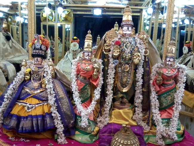 Thiruvelukkai Aippasi Swathi Utsavam 2014  03