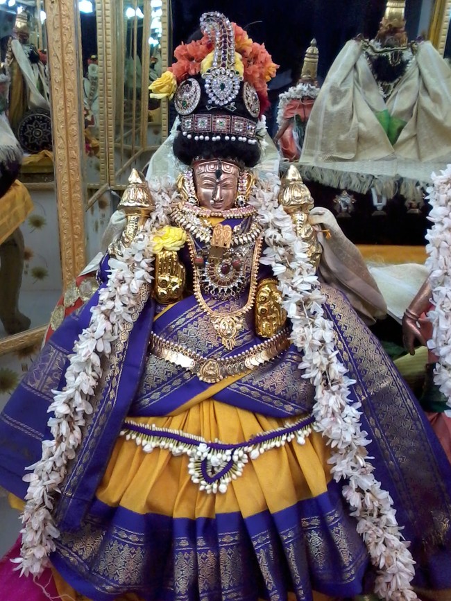 Thiruvelukkai Aippasi Swathi Utsavam 2014  04