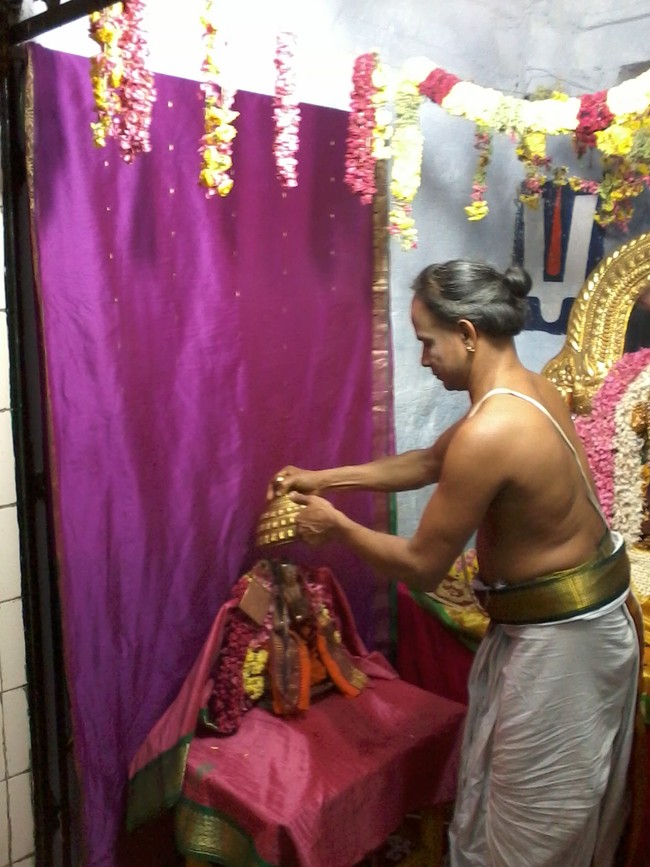 Thiruvelukkai Sri  Manavala Mamunigal Utsavam Satrumurai 2014  11