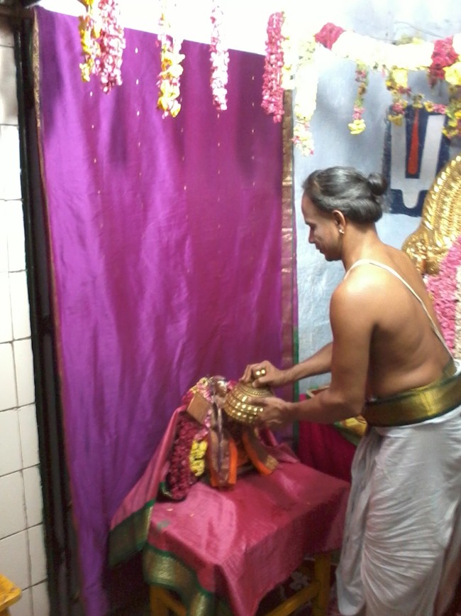 Thiruvelukkai Sri  Manavala Mamunigal Utsavam Satrumurai 2014  12