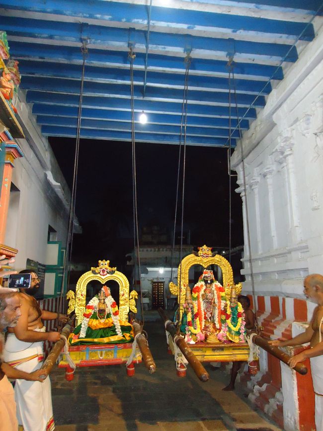 ashtabujam perumal navaraathiri unjal sevai  (10)