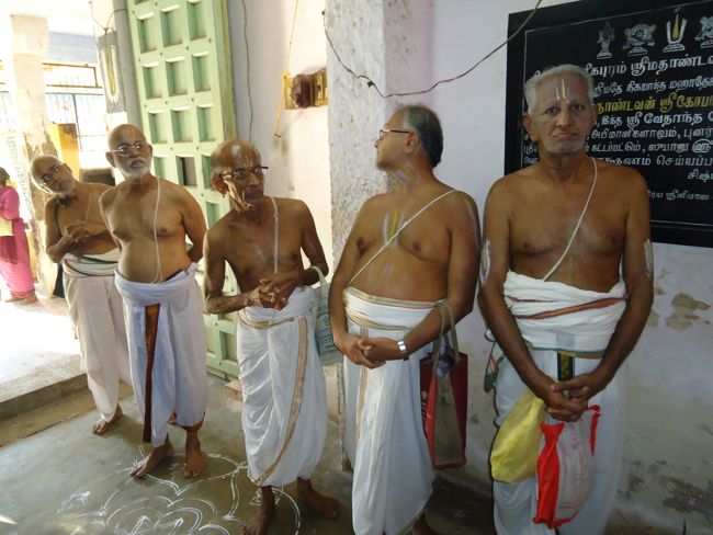 sri poundrigapuram ashram swami sri desikan hamsa vahanam 28th oct 14 4 to 5pm (11)