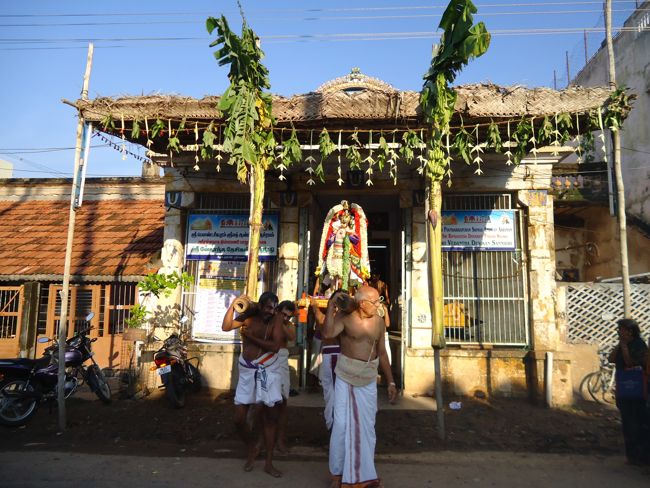 sri poundrigapuram ashram swami sri desikan hamsa vahanam 28th oct 14 4 to 5pm (12)