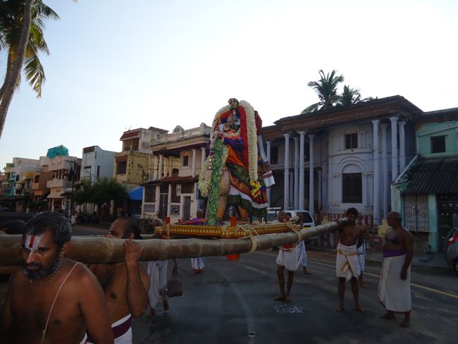 sri poundrigapuram ashram swami sri desikan hamsa vahanam 28th oct 14 4 to 5pm (34)