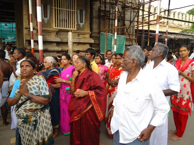 1st nov 14 srirangam poundrikapuram swami desikan yaanai vaahanam (69)