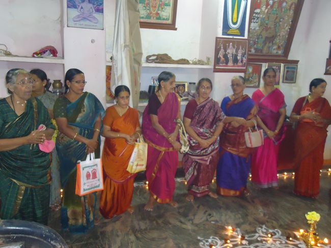28th nov 14 sahasradeepam poundrikapuram andavan ashram (4)
