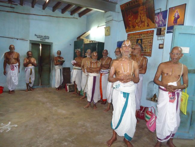 31st oct 14 8 to 11am goshti paarayanam srimath poundrigapuram ashram  (14)