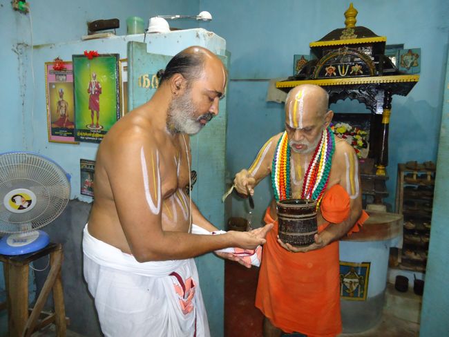 31st oct 14 8 to 11am goshti paarayanam srimath poundrigapuram ashram  (17)